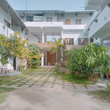 Wild Eagle Safari Resort 达瓦拉维 外观 照片